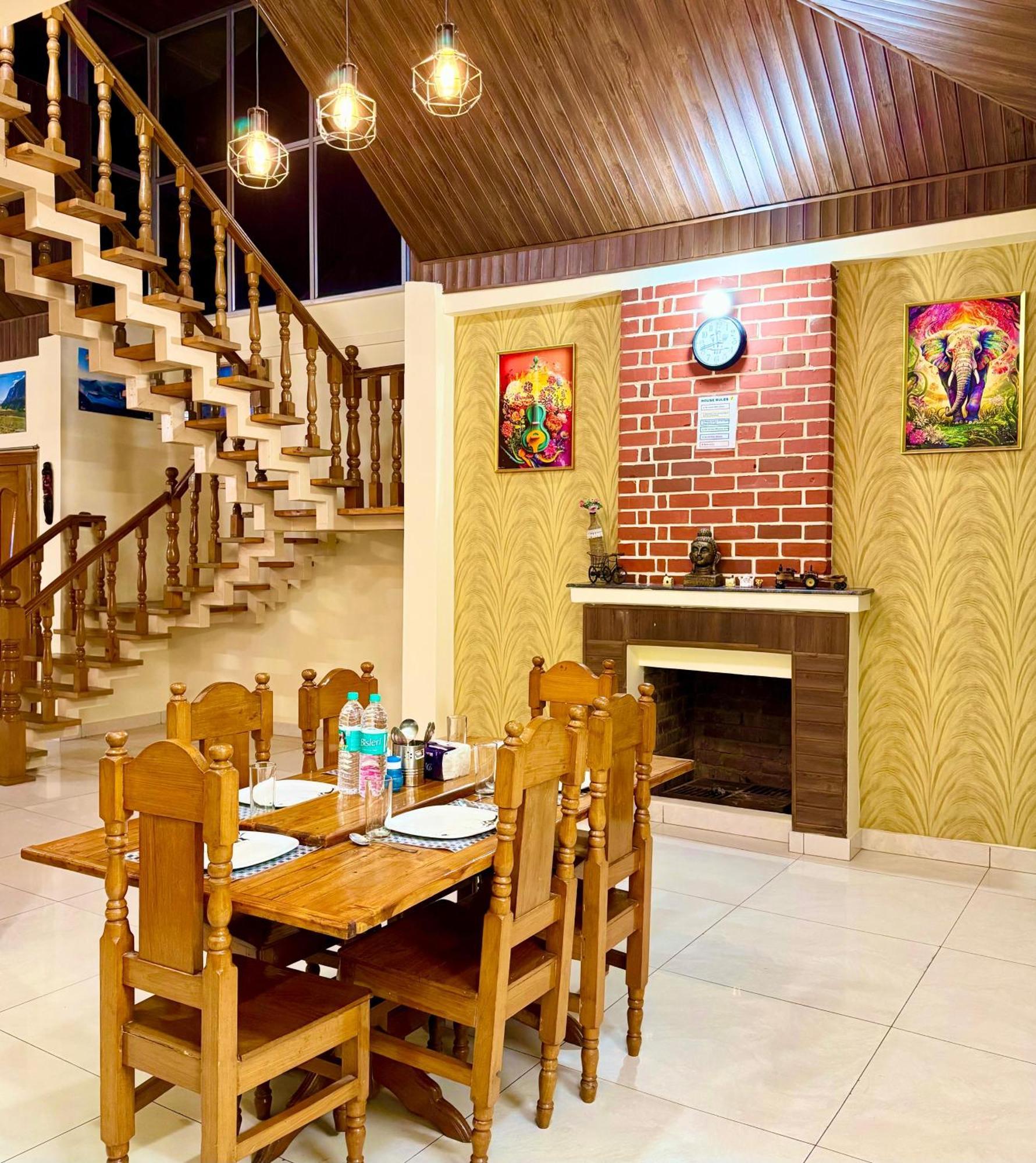The Auriga 3Bhk Fully Entair Villa With Bonfire In Kasauli I Pvt Stay I Open Air Terrace I Kitchen Livingroom I Lawn Bonfire I Gaming Zone Exterior photo